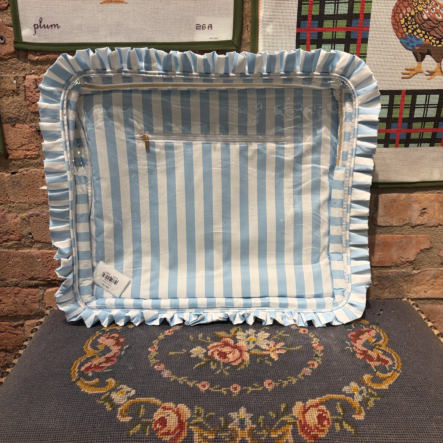 Ruffle Carryall