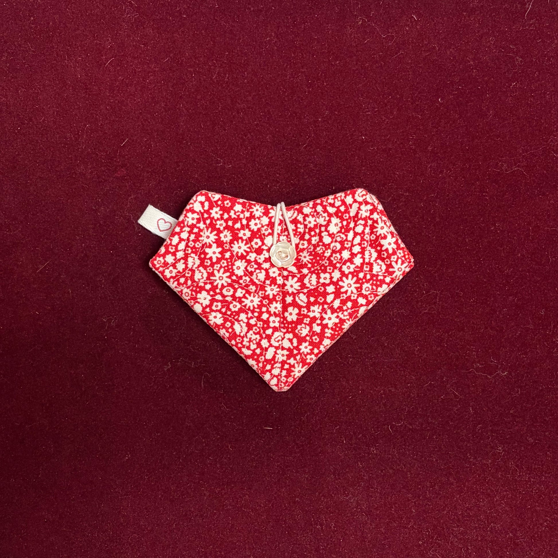Merry L Needle Hearts-Accessories-Merry L. Needlework Accessories-Red and White Floral-The Pepper Pot