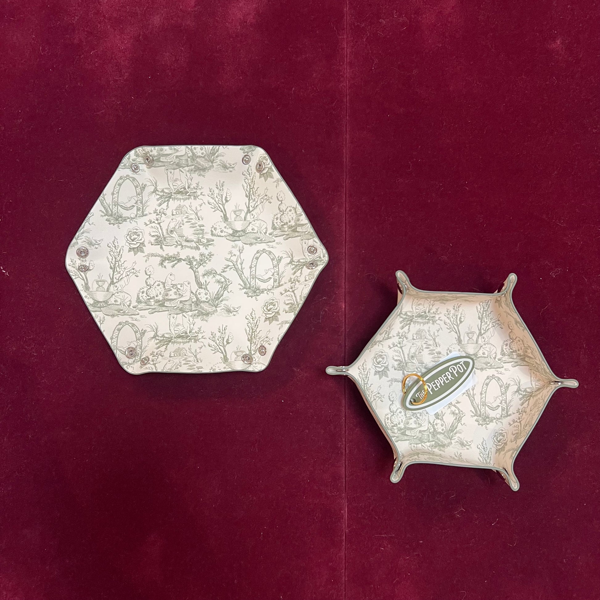 The Pepper Pot Frog Toile Snap Tray-Accessories-The Pepper Pot-Magnetic Needle Minder-The Pepper Pot-Barrington IL